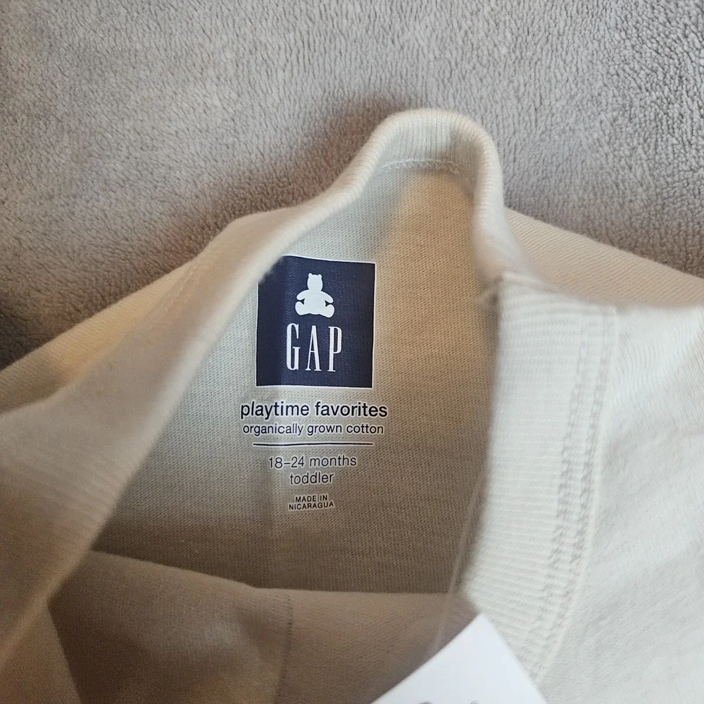 Organic Cotton Lot Of 2 GAP 18 Months T Shirts Sharks NWT - Picture 5 of 9